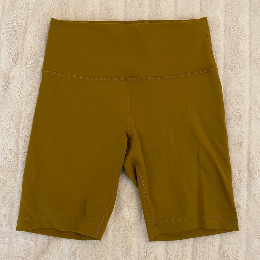 Lululemon Wunder Train High Rise Short 8” Size 8